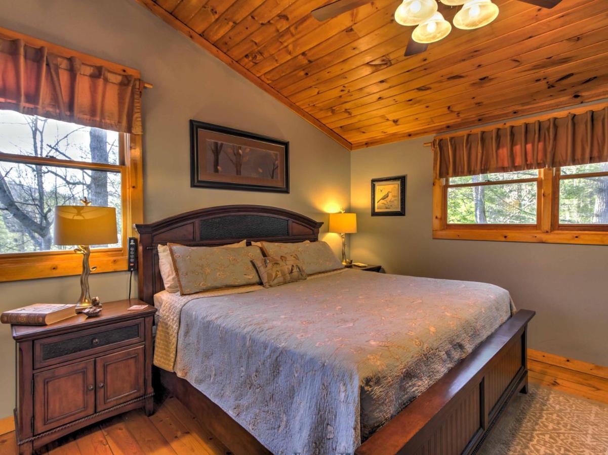 Cozy Nest Gatlinburg Cabin With Porch And Jacuzzi! Villa Bagian luar foto